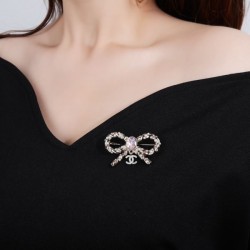 2024SS CHANEL シャネル ブローチ スタイリッシュな雰囲気