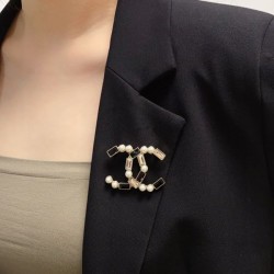 2024SS CHANEL シャネル ブローチ 日本でも大人気のモデル