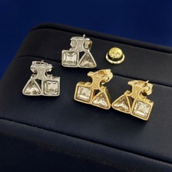2024SS CELINE セリーヌ イヤリング 今季はファション感漂う
