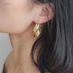 2024SS CELINE セリーヌ イヤリング 今すぐ買えちゃう！新着