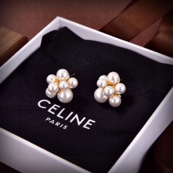 2024SS CELINE セリーヌ イヤリング 雑誌も街も人気アイテム