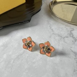 2024SS FENDI フェンデイ イヤリング 夢中になる夏季新作が続出