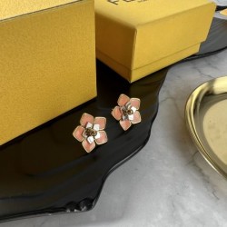 2024SS FENDI フェンデイ イヤリング 夢中になる夏季新作が続出