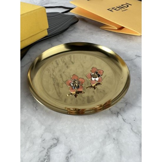 2024SS FENDI フェンデイ イヤリング 夢中になる夏季新作が続出