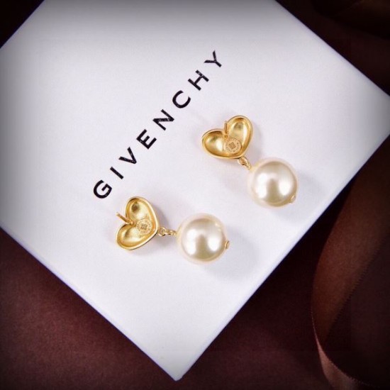 2024SS GIVENCHY ジバンシィ イヤリング クリスマスプレゼントにも