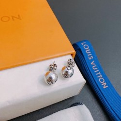 2024SS LOUIS VUITTON ルイヴィトン イヤリング 大好評アイテム