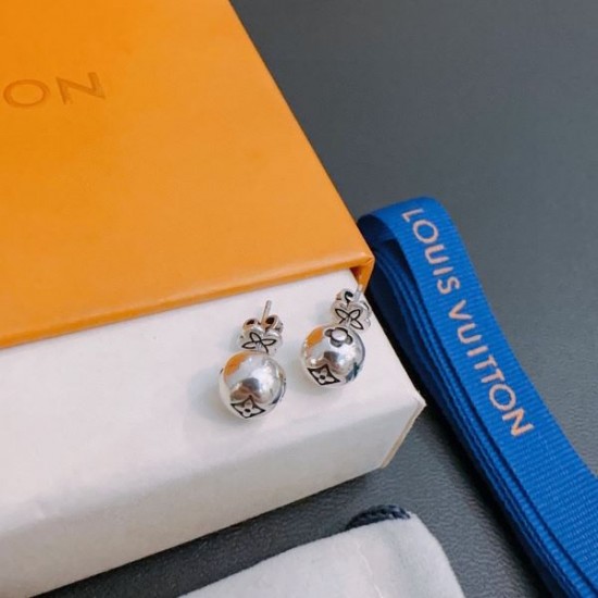 2024SS LOUIS VUITTON ルイヴィトン イヤリング 大好評アイテム