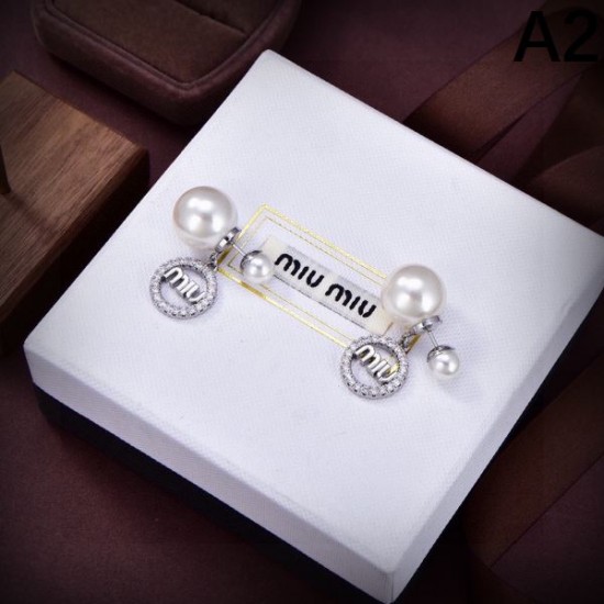 2024SS MIU MIU ミュウミュウ イヤリング 夏のいいのアイテム