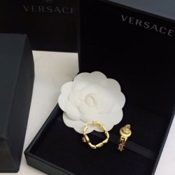 2024SS VERSACE ヴェルサーチェ イヤリング 今夏人気ブランド