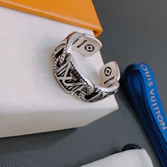 2024SS LOUIS VUITTON ルイヴィトン リング 大人気カラー入荷！