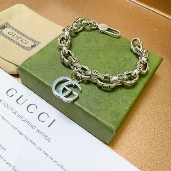2024SS GUCCI グッチ ブレスレット 今っぽいスタイルに決まる