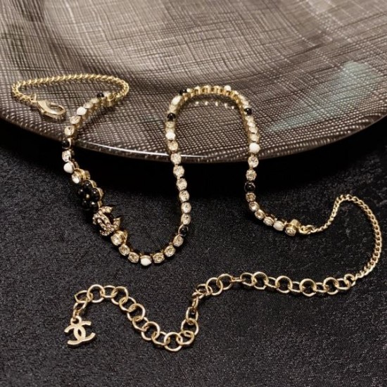 2024SS CHANEL シャネル ネックレス きれいめな印象で着こなし
