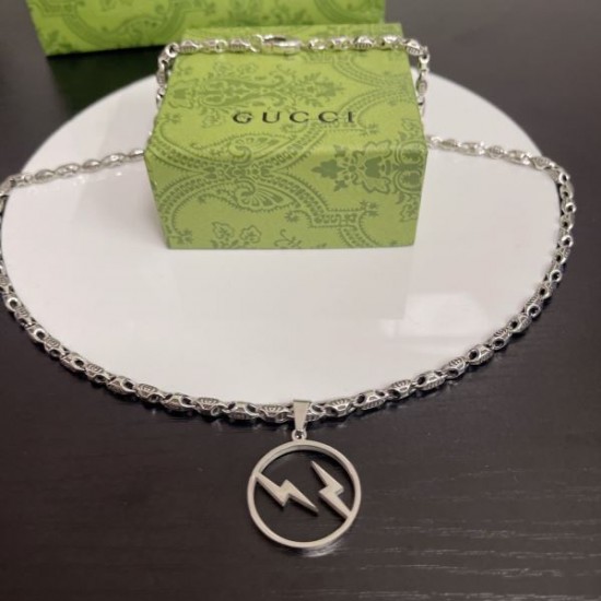2024SS GUCCI グッチ ネックレス 春夏のおしゃれを楽しんで 2024SS GUCCI グッチ ネックレス 春夏のおしゃれを楽しんで