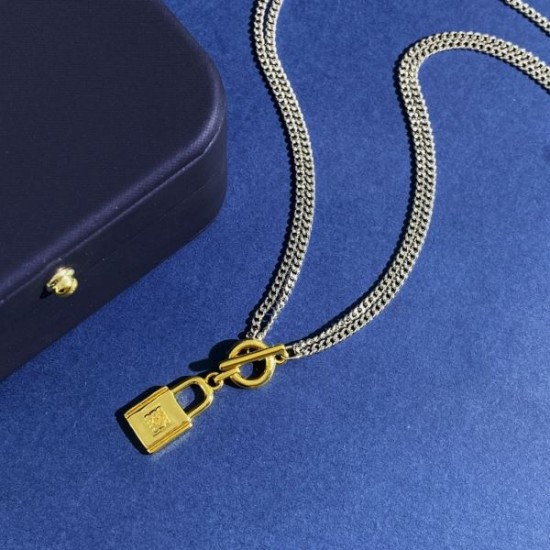 2024SS LOEWE ロエベ ネックレス 夏に向けて使えるスタイル 2024SS LOEWE ロエベ ネックレス 夏に向けて使えるスタイル