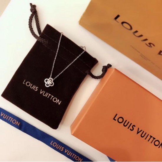 2024SS LOUIS VUITTON ルイヴィトン ネックレス 長時間持続可能 2024SS LOUIS VUITTON ルイヴィトン ネックレス 長時間持続可能