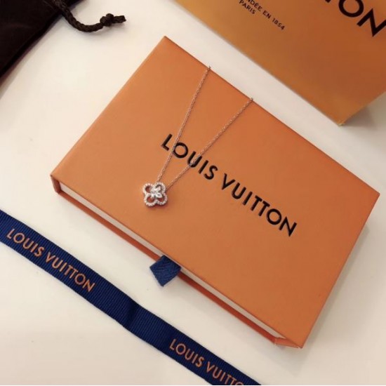 2024SS LOUIS VUITTON ルイヴィトン ネックレス 長時間持続可能 2024SS LOUIS VUITTON ルイヴィトン ネックレス 長時間持続可能