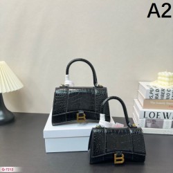 超人気美品セール中 2024SS トートバッグ BALENCIAGA バレンシアガ