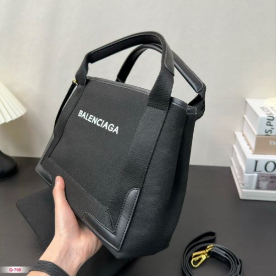超レアな入手困難品 2024SS トートバッグ BALENCIAGA バレンシアガ 超レアな入手困難品 2024SS トートバッグ BALENCIAGA バレンシアガ