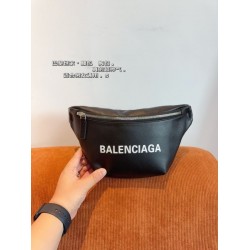 セールで格安 2024SS ウエストバッグ BALENCIAGA バレンシアガ