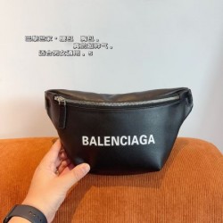 セールで格安 2024SS ウエストバッグ BALENCIAGA バレンシアガ