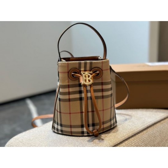 販売店舗限定モデル 2024SS ショルダーバッグ BURBERRY バーバリー 販売店舗限定モデル 2024SS ショルダーバッグ BURBERRY バーバリー