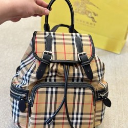 累積売上総額第1位！ 2024SS バックパック BURBERRY バーバリー