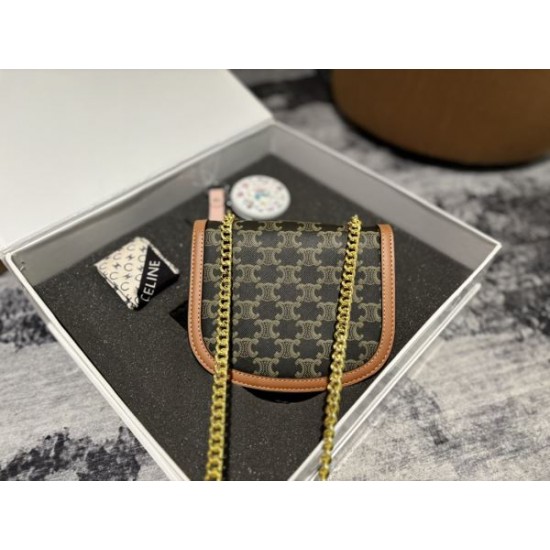 海外セレブが注目アイテム 2024SS ショルダーバッグ CELINE セリーヌ