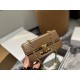 今季は色を使った注目新品 2024SS ショルダーバッグ CELINE セリーヌ 今季は色を使った注目新品 2024SS ショルダーバッグ CELINE セリーヌ
