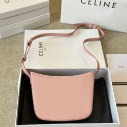 特に話題なの上品　即完売 2024SS ショルダーバッグ CELINE セリーヌ