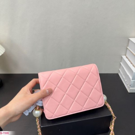 人気沸騰中!おしゃれ新品 2024SS ショルダーバッグ CHANEL シャネル 人気沸騰中!おしゃれ新品 2024SS ショルダーバッグ CHANEL シャネル