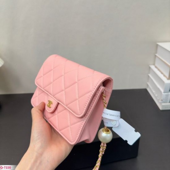 人気沸騰中!おしゃれ新品 2024SS ショルダーバッグ CHANEL シャネル 人気沸騰中!おしゃれ新品 2024SS ショルダーバッグ CHANEL シャネル