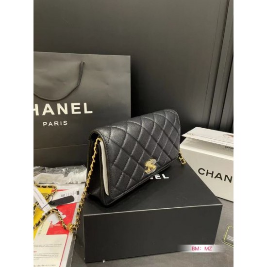 シーズンの流行にチェック 2024SS ショルダーバッグ CHANEL シャネル シーズンの流行にチェック 2024SS ショルダーバッグ CHANEL シャネル