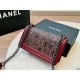 カジュアルな雰囲気があり 2024SS ショルダーバッグ CHANEL シャネル カジュアルな雰囲気があり 2024SS ショルダーバッグ CHANEL シャネル