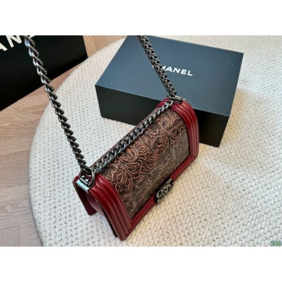 カジュアルな雰囲気があり 2024SS ショルダーバッグ CHANEL シャネル カジュアルな雰囲気があり 2024SS ショルダーバッグ CHANEL シャネル
