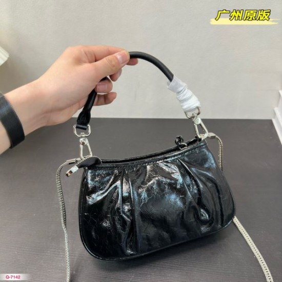 現地価格お得な春夏新作 2024SS トートバッグ CHANEL シャネル 現地価格お得な春夏新作 2024SS トートバッグ CHANEL シャネル