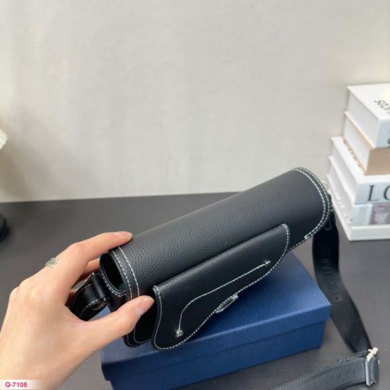 春らしいきれい色のように 2024SS ショルダーバッグ DIOR ディオール