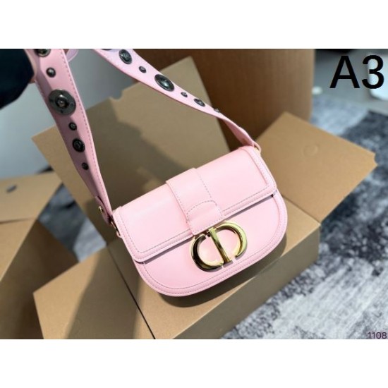 VIPセールでまさかの破格 2024SS ショルダーバッグ DIOR ディオール VIPセールでまさかの破格 2024SS ショルダーバッグ DIOR ディオール