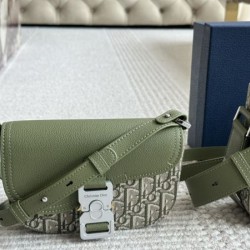 雑誌にも人気掲載アイテム 2024SS ショルダーバッグ DIOR ディオール