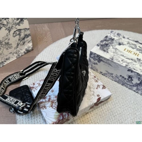 春夏季超人気手元在庫あり 2024SS ショルダーバッグ DIOR ディオール 春夏季超人気手元在庫あり 2024SS ショルダーバッグ DIOR ディオール
