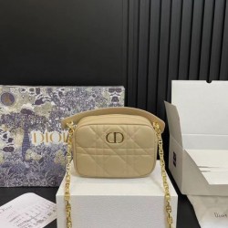 上品カジュアルな雰囲気に 2024SS ショルダーバッグ DIOR ディオール