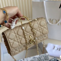 いつも年末には完売しちゃう 2024SS トートバッグ DIOR ディオール