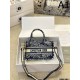 夏の紫外線をオシャレに対策 2024SS トートバッグ DIOR ディオール 夏の紫外線をオシャレに対策 2024SS トートバッグ DIOR ディオール