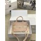 夏の紫外線をオシャレに対策 2024SS トートバッグ DIOR ディオール 夏の紫外線をオシャレに対策 2024SS トートバッグ DIOR ディオール