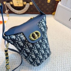 国境も時代も超えた夏季新作 2024SS トートバッグ DIOR ディオール