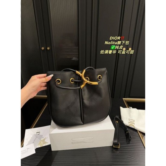 上品ですっきり、好感度抜群 2024SS トートバッグ DIOR ディオール