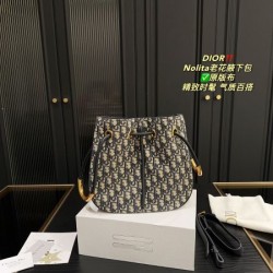品の良い優秀さコレクション 2024SS トートバッグ DIOR ディオール