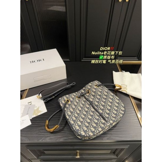 品の良い優秀さコレクション 2024SS トートバッグ DIOR ディオール 品の良い優秀さコレクション 2024SS トートバッグ DIOR ディオール