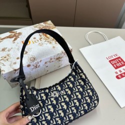 おしゃれに見せるキーワード 2024SS トートバッグ DIOR ディオール