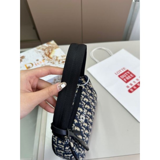 おしゃれに見せるキーワード 2024SS トートバッグ DIOR ディオール おしゃれに見せるキーワード 2024SS トートバッグ DIOR ディオール