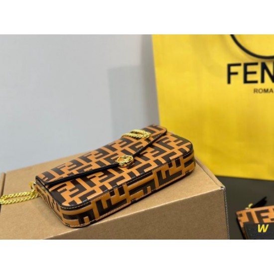 ファッション感が急上昇! 2024SS ショルダーバッグ FENDI フェンデイ ファッション感が急上昇! 2024SS ショルダーバッグ FENDI フェンデイ